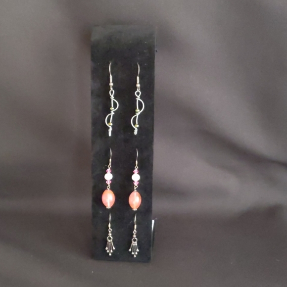 Handmade earring bundle - Picture 2 of 2